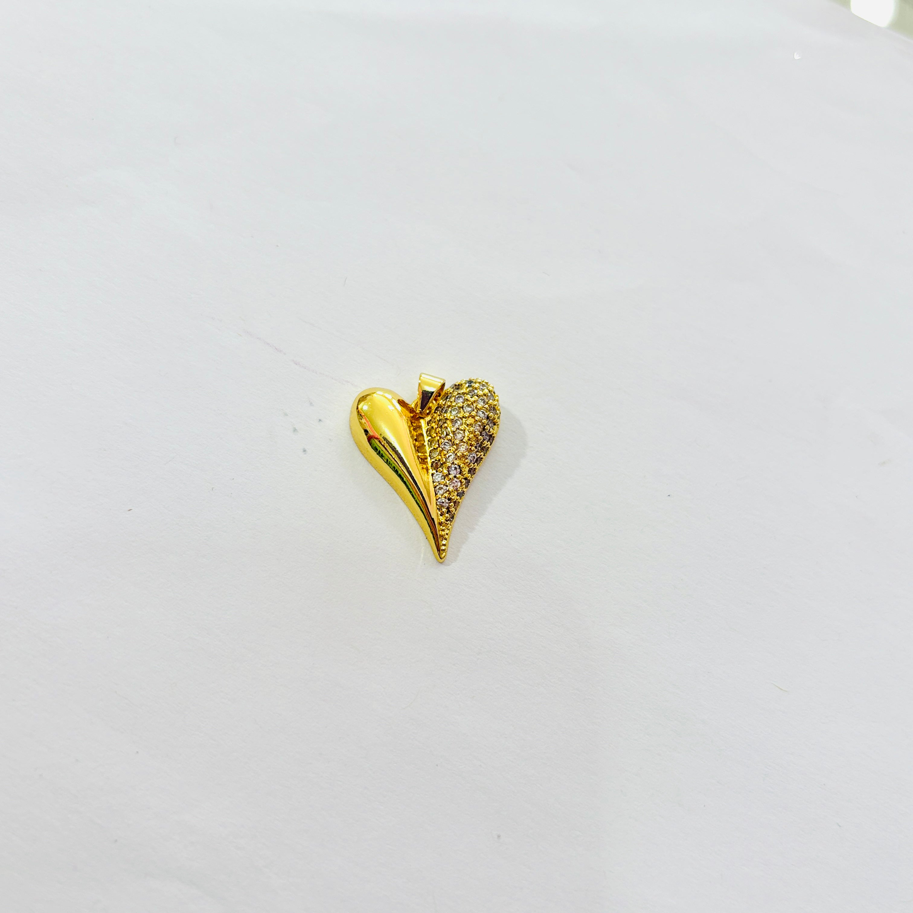 Corazón charm