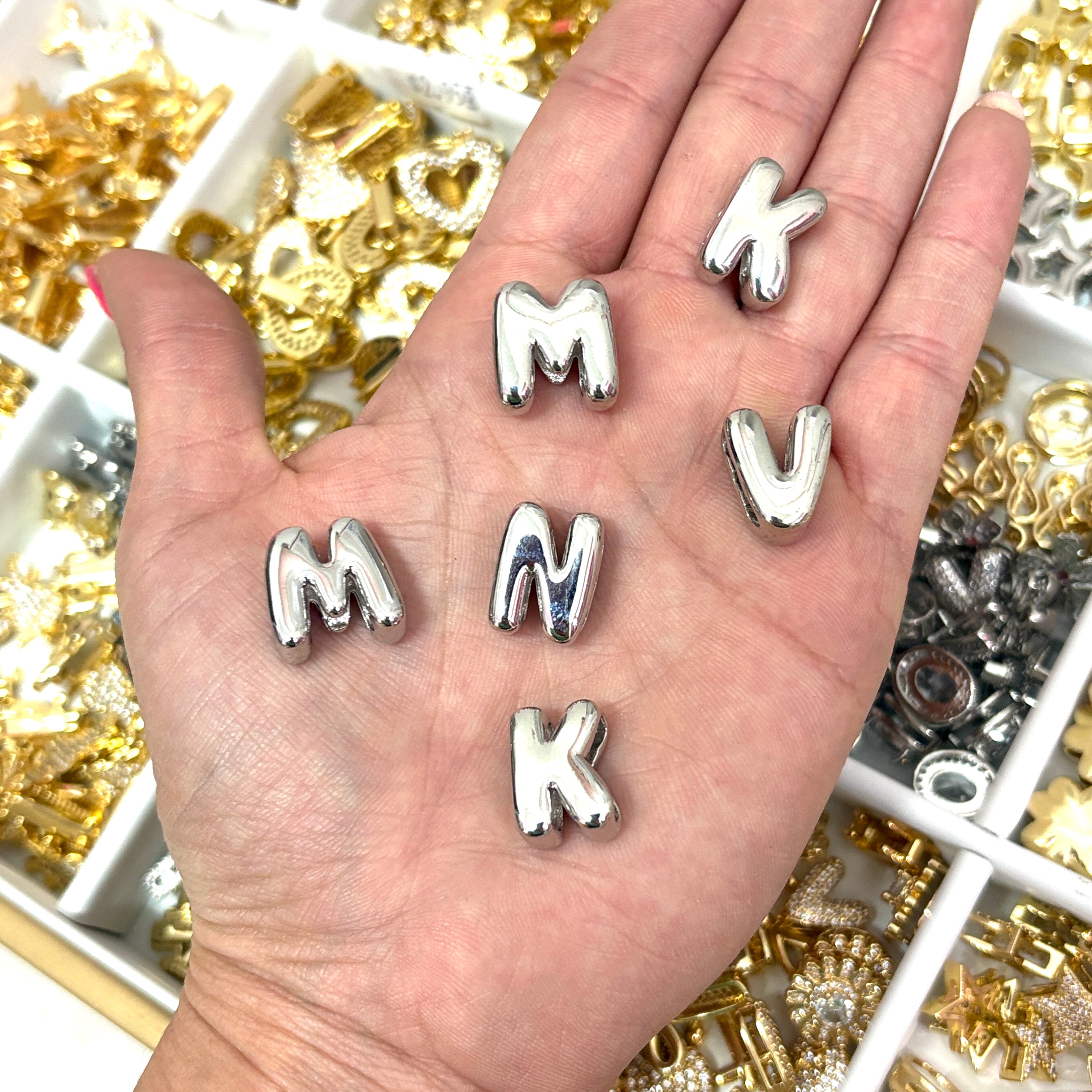 Letras pasadores plata