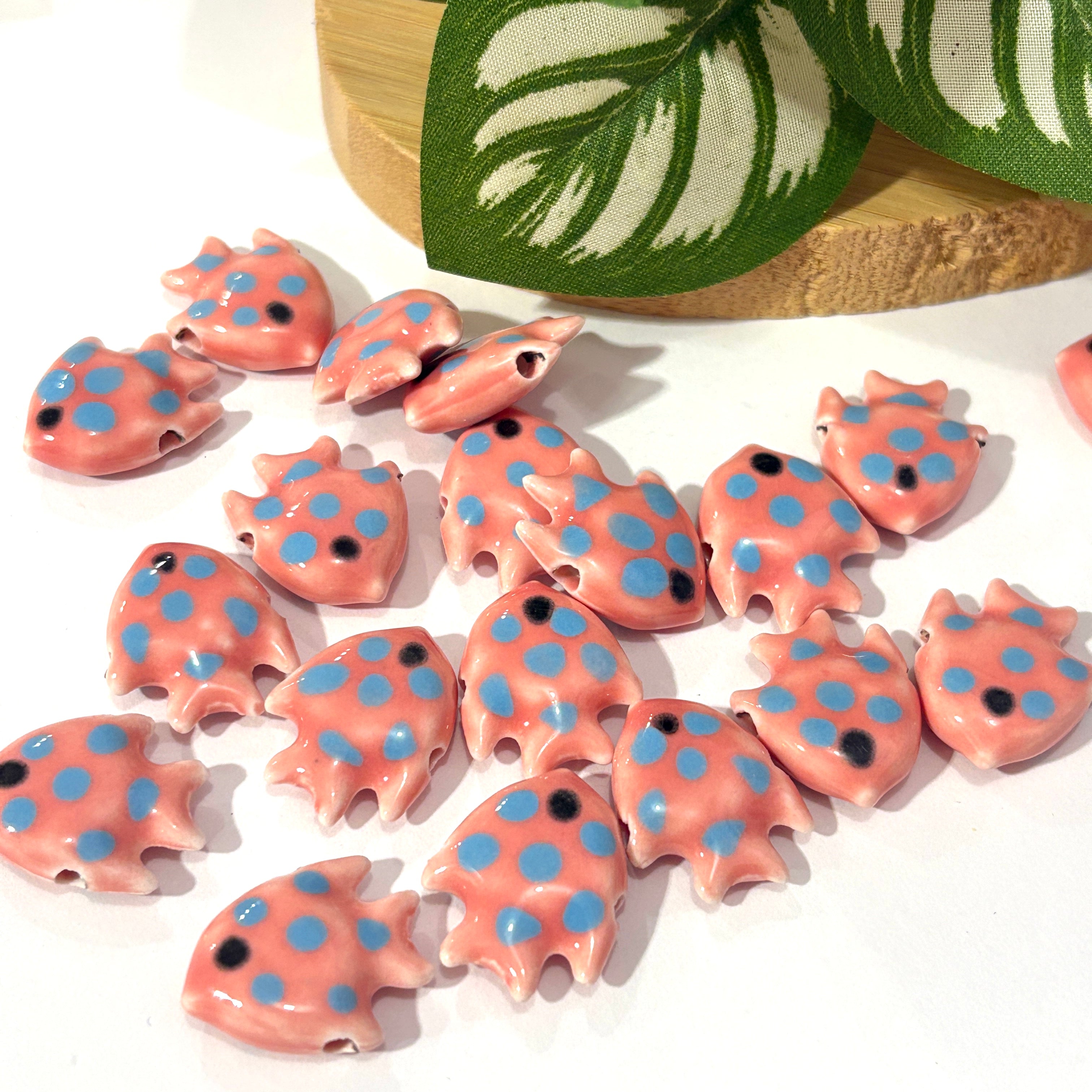 Pez porcelana