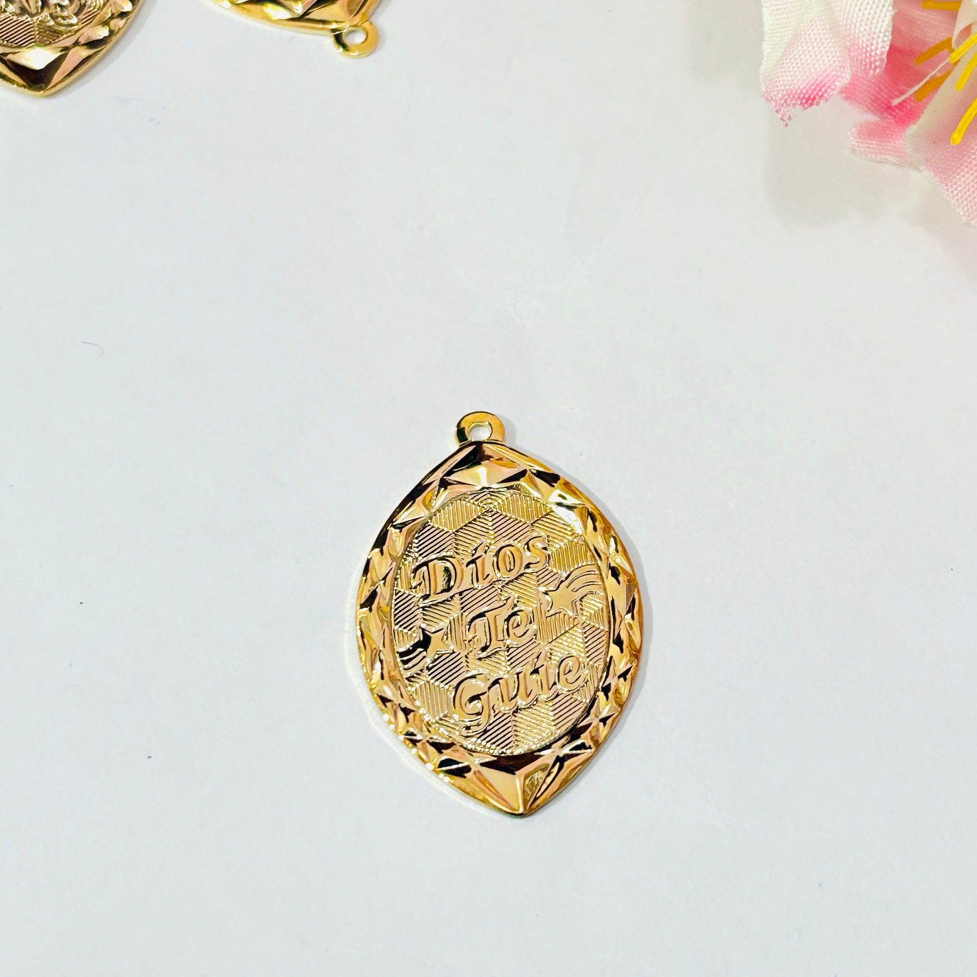 Pendants religiosos