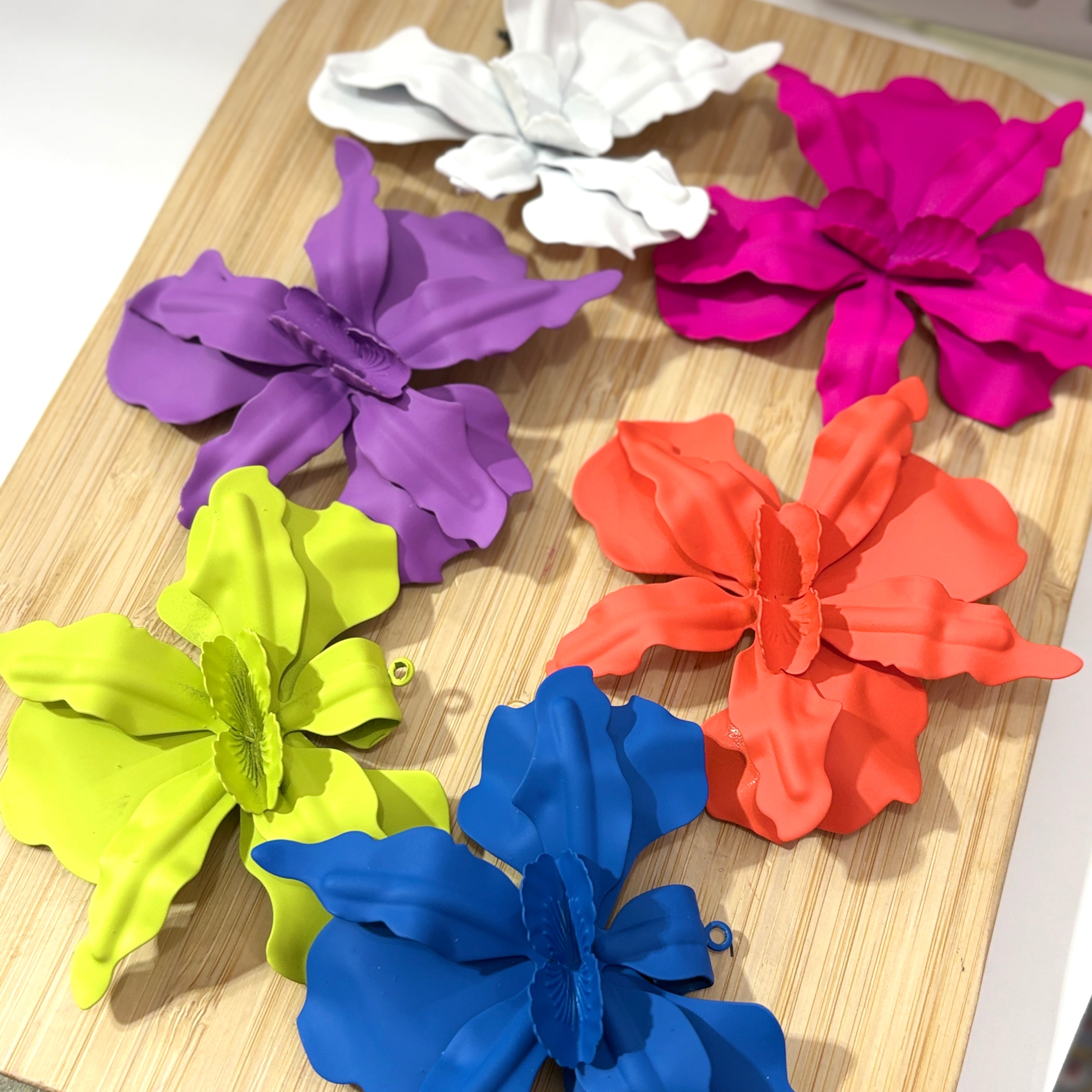 Flor esmaltada grande