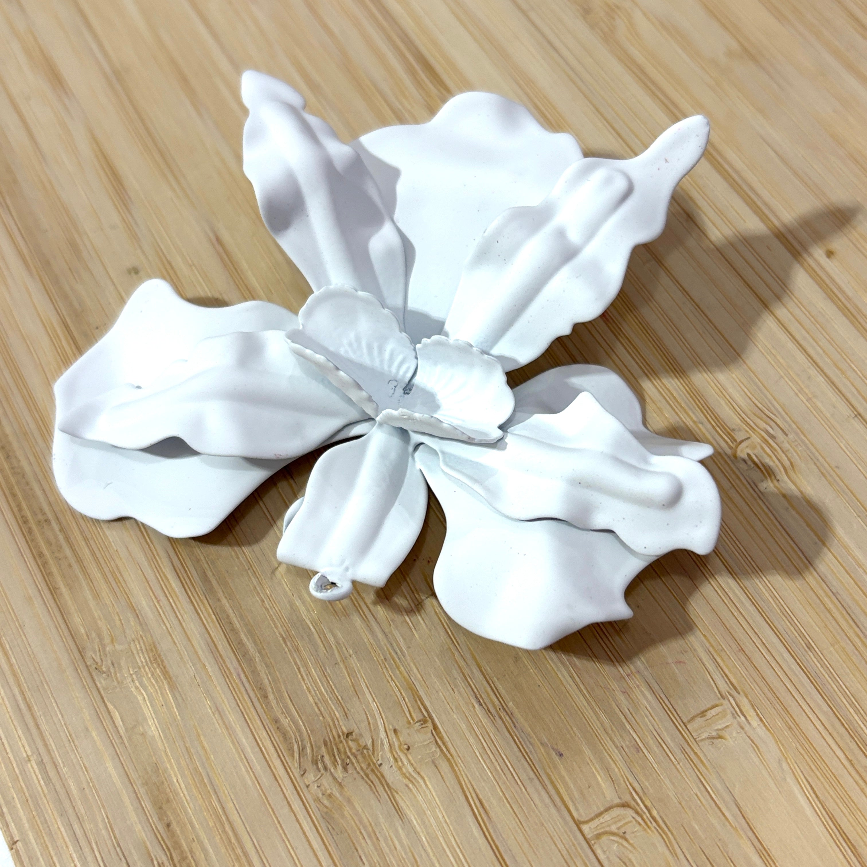 Flor esmaltada grande