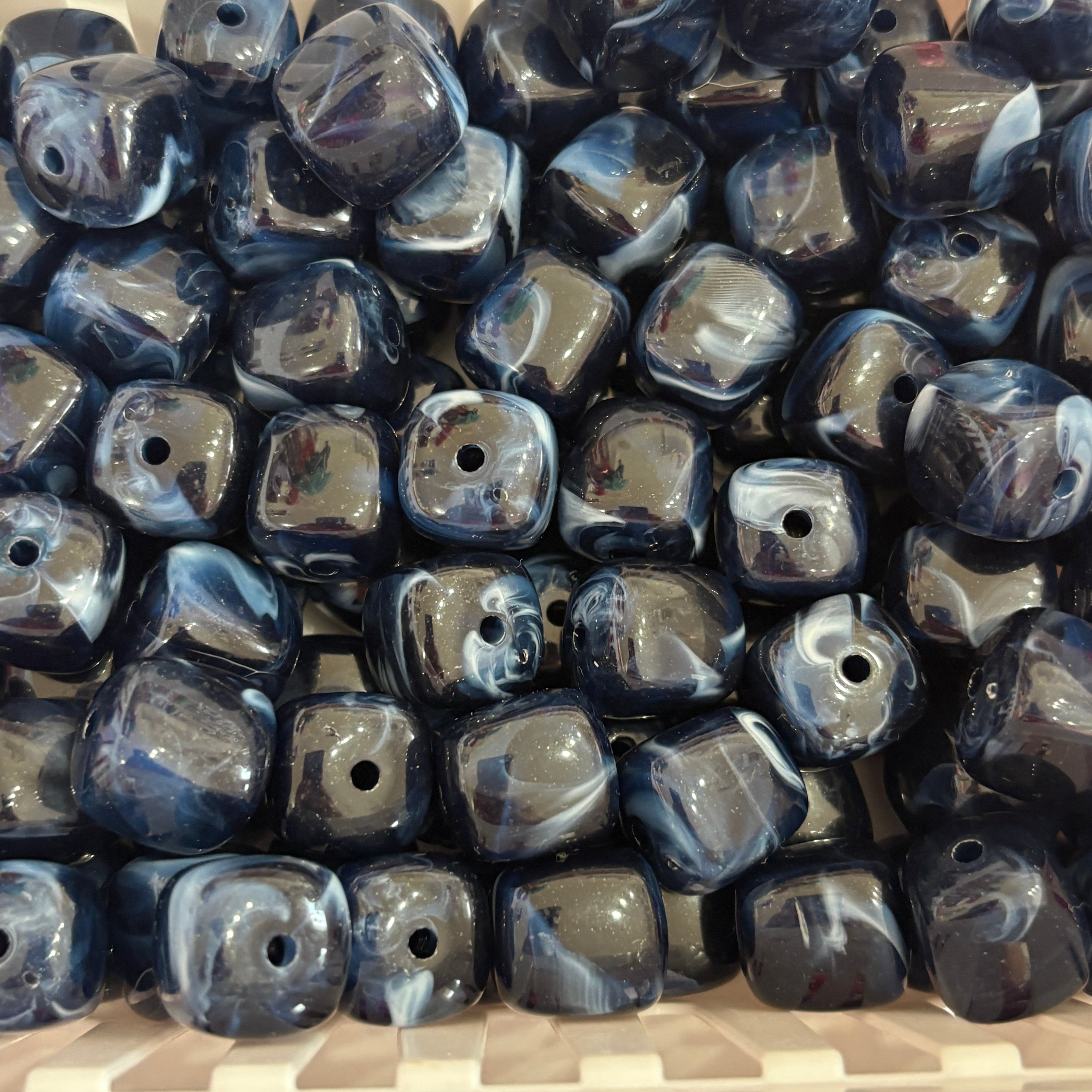 Bead acrilico cuadrado 20mm