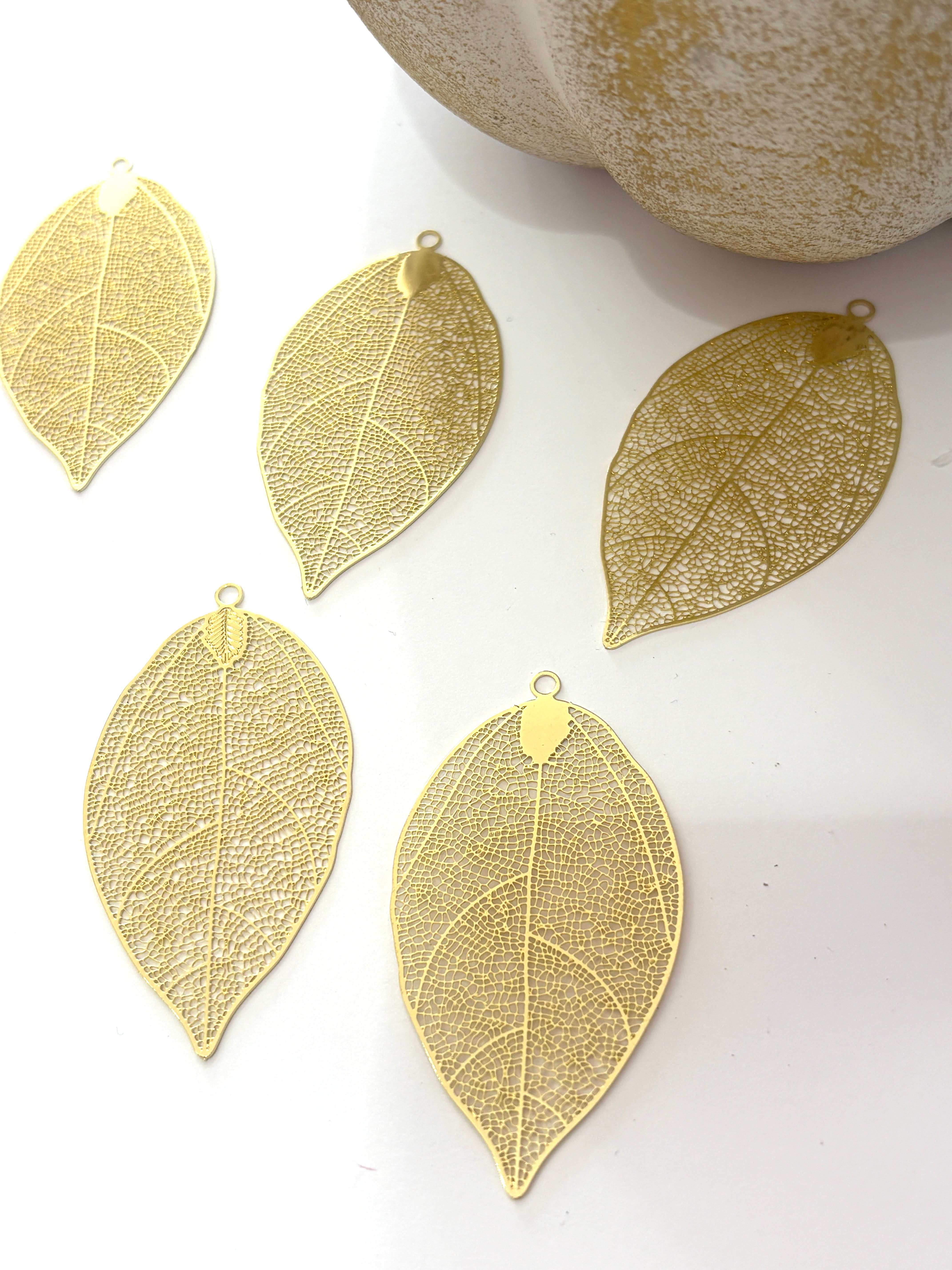 Charms de hojas