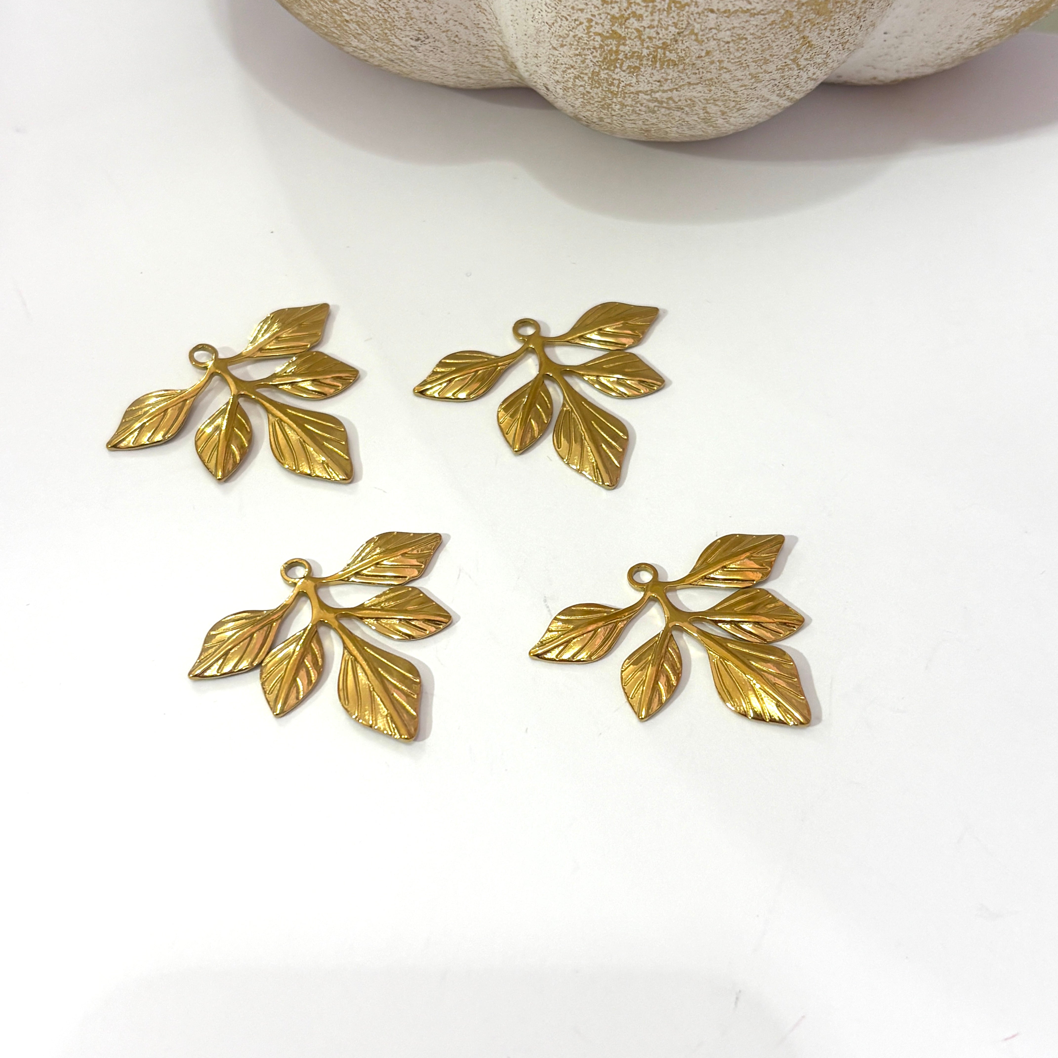 Charms de hojas
