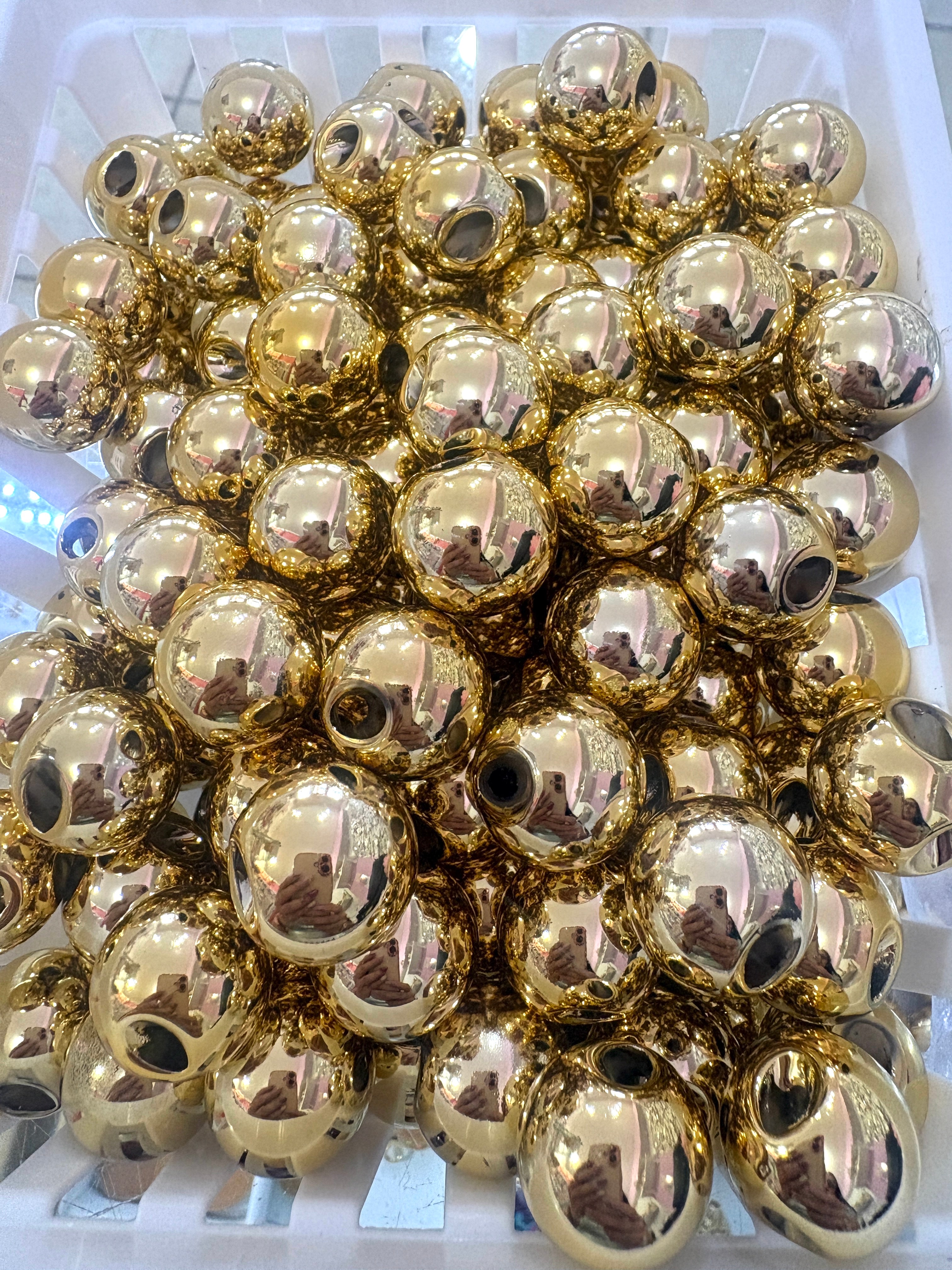 Beads acrilico dorado 18mm