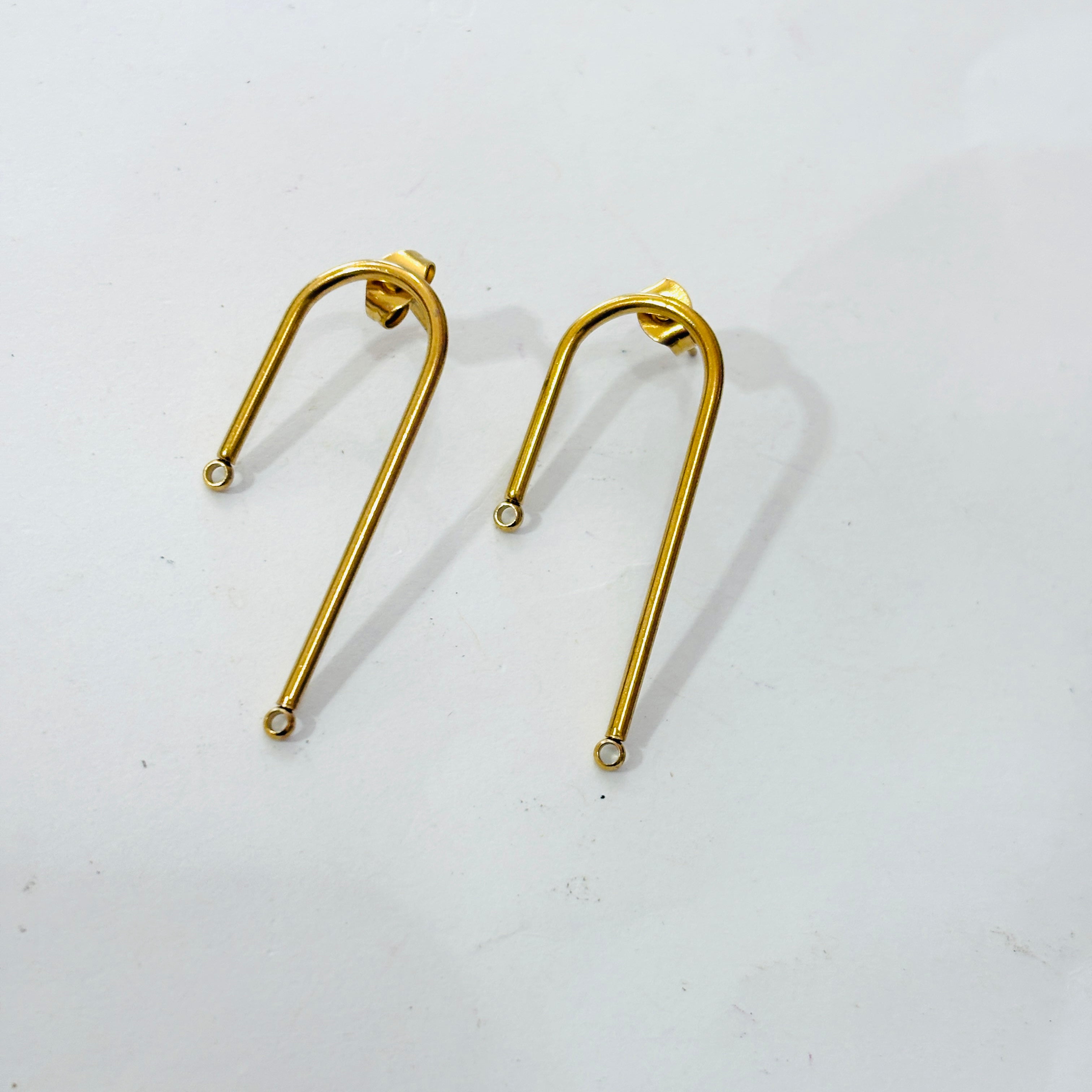 stud de pantallas baston