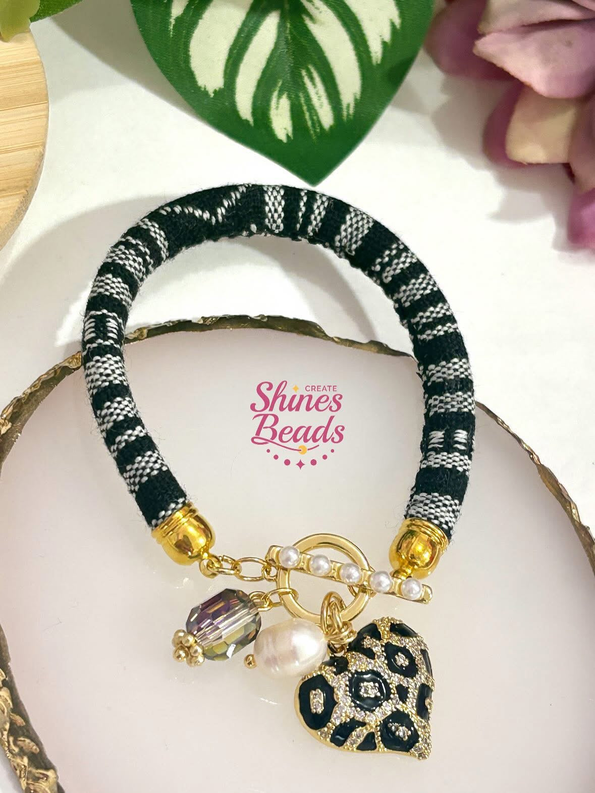Pulseras en cordon